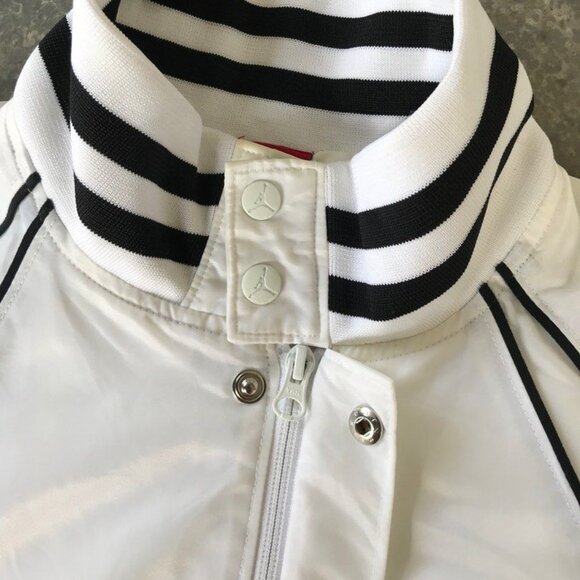 Air Jordan Retro Varsity Jacket - Picture 5 of 7